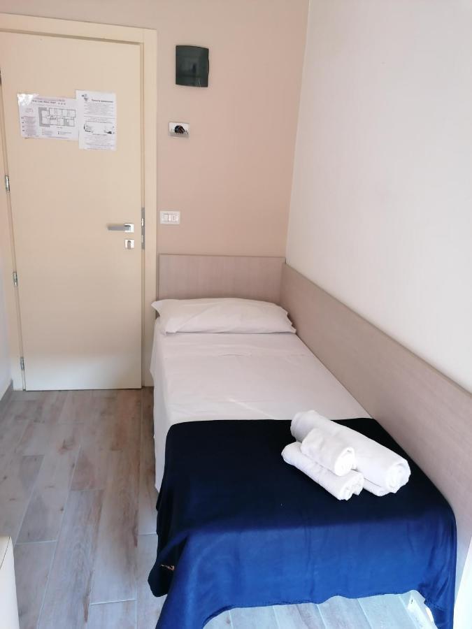 Hotel Luna Rimini Zewnętrze zdjęcie