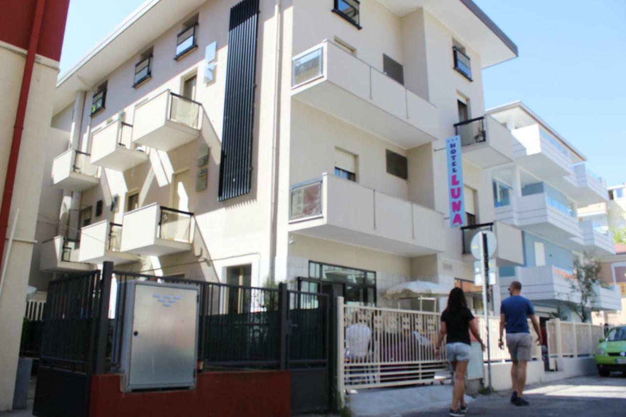 Hotel Luna Rimini Zewnętrze zdjęcie